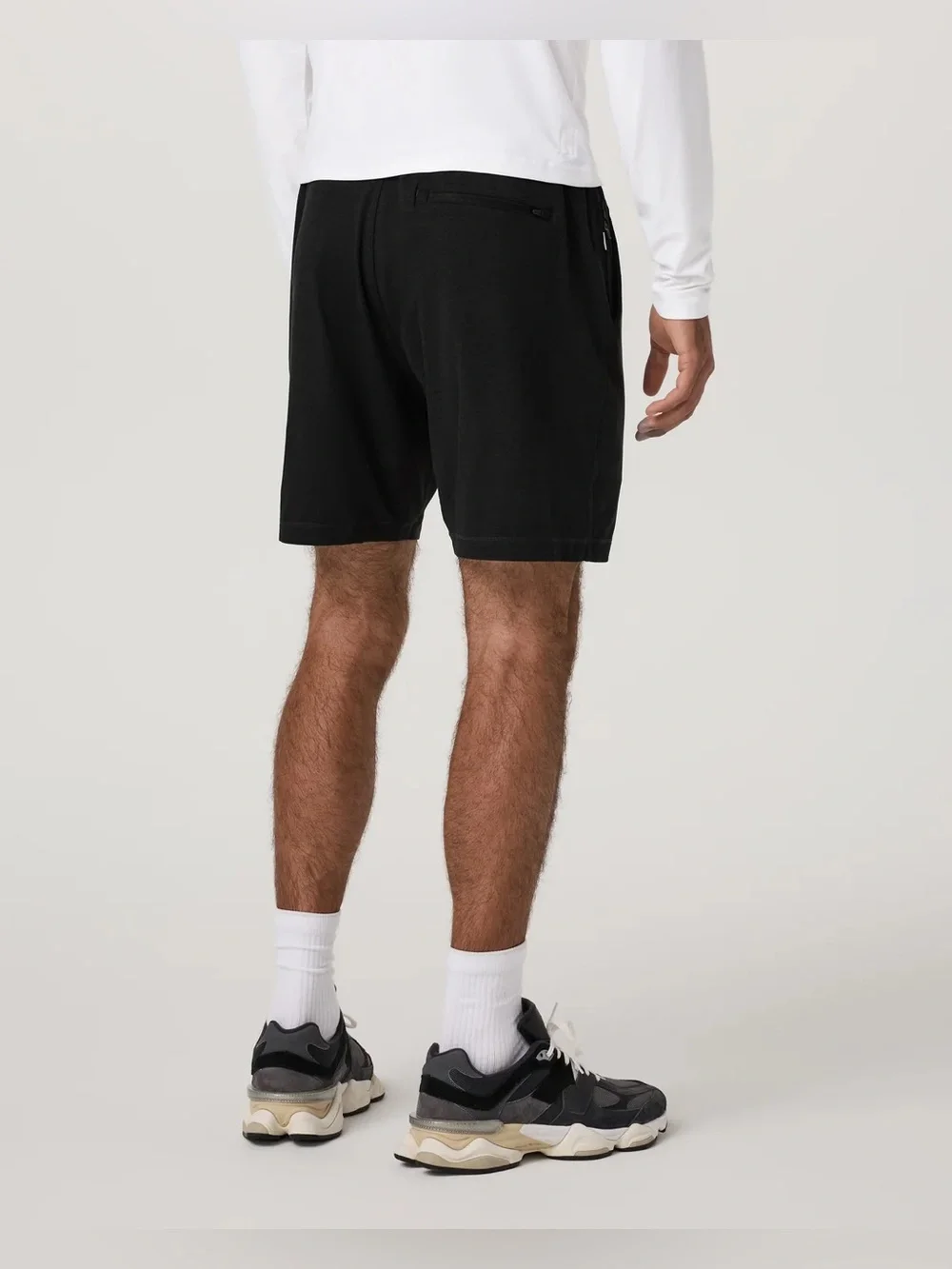 Vuori Ponto Performance Short 7” in Black Heather Size Large